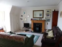 Elie - well appointed flat