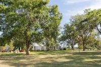 Gated Farm House Getaway Near Lake Blackshear! Peaceful and Newly renovated Hotels in Crisp County