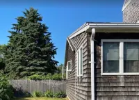 York Beach Ocean View 2-Bedroom Cottage at the Heart of Long Sands Beach
