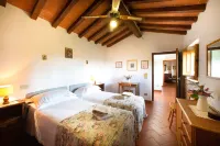 PANORAMA ON CHIANTI BEAUTIFUL HOUSE FOR FAMILIES with garden and POOL wi fi free