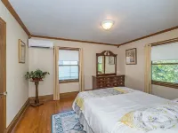 Leraan House. Historic Home in Duluth/Superior Hotels in Superior