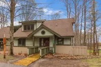 Spacious Crystal Mountain Retreat – Ski, Golf & More!