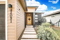 Gorgeous & Secluded Meridian Getaway - Clean, Spacious, Great Central Boise Area