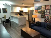 Amazing Five-Star Luxury Thornton Park two Bedroom Apt - close to Kia Center.