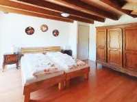 renovated farmhouse for groups and families in nature, dogs welcome, playground