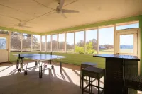 Private Ranch-Chef's Kitchen-King Bed-Large Pool-Heated for Additional Charge