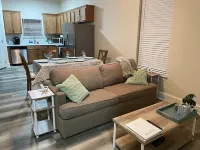 Peachy Beach House - Unit A - Close to beach, game Room, Putting Green, & more!