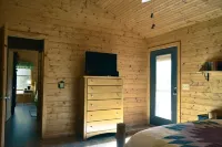 Black Bell Cabin - Fireplace - Mountain Top View - High Speed Internet Hotels in Towns County