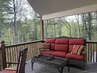 The Best Nest- Amazing Views of Smokies- New Hot Tub - 4 Bedrooms 3 Bath