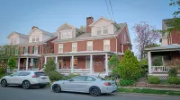 Gorgeous Apt, Pets, Hot Tub & Fire Pit, Walk --> DT Frederick - Homestays