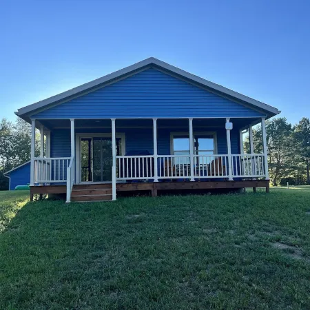 Escanaba River Escape-The Birch Tree Home   Modern 3Br Riverfront Retreat