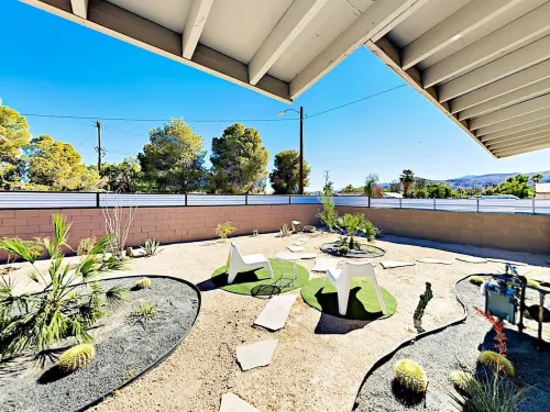 Private Oasis: Cozy Villa Minutes from Downtown Palm Springs, 2 min from golf cs