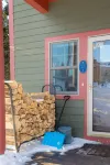 Ski-on Ski-Off w Private Hot Tub & Sauna!
