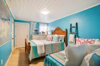 Coquina B210 "Santorini Sunset” - Steps to the Beach!