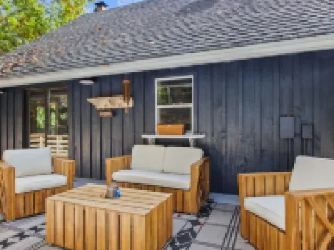 QUINN HOLLOW - Hunter Mountain Ski Cabin, Hot Tub ハンターのホテル