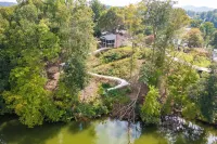 Gorgeous Kingsport Lakehouse With Huge Two-Story Screened In Porch!