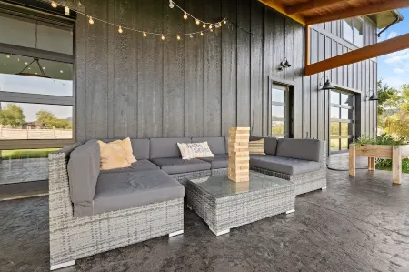 La Bella Vita (The Beautiful Life) 5+ Bedrooms