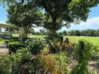 High Point a Charming 2-bedroom sleeps 6 farmhouse in Red Rock with AC, WiFi Hotels near Rockne Museum