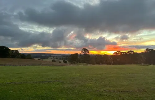 Hillcrest Farm Stay affordable 2 bedroom apartment Hotels in Oberon