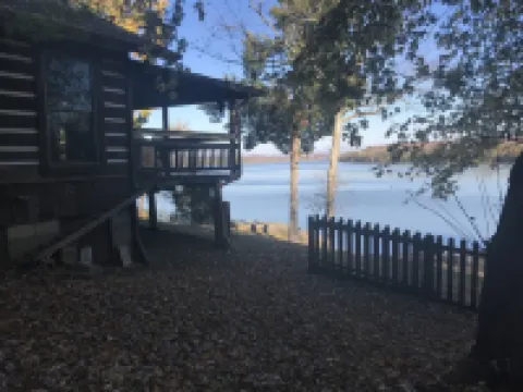 Derby Time Riverside Cabin