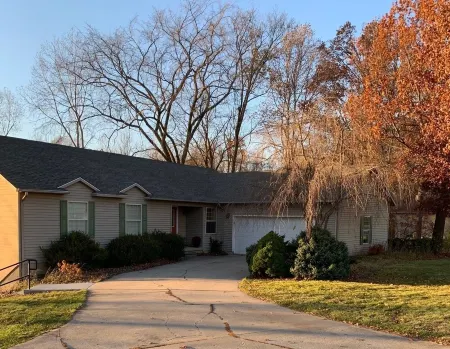 Pet Friendly Private Suite in Davison