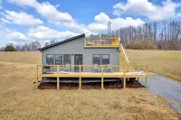 Bungalow /Hot tub /ping pong /Putt putt /corn hole /Jenga /connect 4/Checkers
