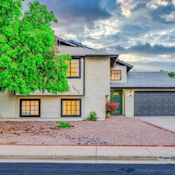 Your Home Away from Home: Free Heated Pool, Games, Western, BBQ, Lux Home