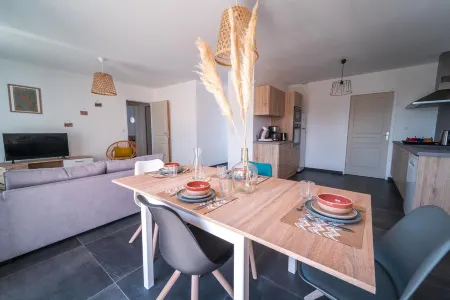 COZY HOME Отели в г. Сен-Пьер-д'Олерон