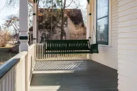 Historic Beauty w Modern Updates Near Taylor's Falls