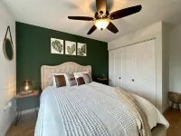 Tranquil 2Br w. Office Work Space & Private Patio