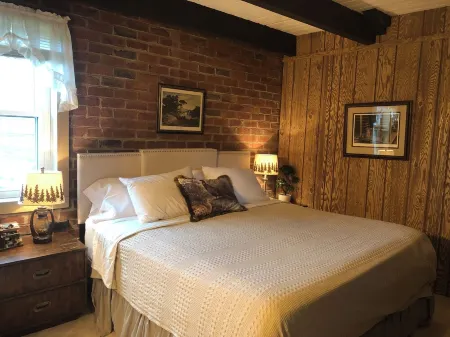 Spacious Chalet on the Blue Ridge Parkway - Early Check-in and Late Check-out!