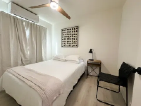 Updated 2-bedroom apartment near Kaiser & 1 mile from HWY 99