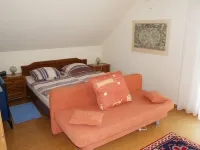 Spacious 3-star apartment with a large balcony between Lake Ammersee and Lech Hotel a Schwifting