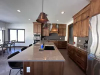 New! Rustic Modern Gateway to the Palisades Hotels in Carbon County