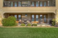 Lovely 3 bedroom condo with pool on Lake Amistad