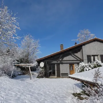 Quiet, Chalet for 2 to 6 people, Label 3 CléVacances, Free Con WI-FI