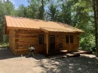 Big Bear Hideaway - St Germain Cabin 1 on St Germain River Hotels in St. Germain