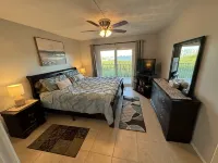 Spectacular views, beach just steps, right across the street! Hotel a Indian Shores