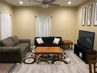 Peaceful 3BR house with a lot of space. Hotels in Palacios