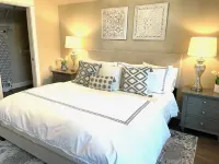 Quiet Carriage House Charmer NEW KING BED