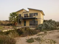 Closest property to Goolwa beach - just a couple minutes walk -winter discount! Hotels in Goolwa