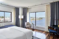 Annapolis Waterfront Hotel, Autograph Collection Hotel berhampiran Maryland Hall for the Creative Arts