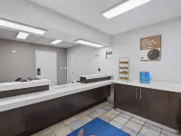Motel 6 Normal, IL - Bloomington Area Hotels in McLean County