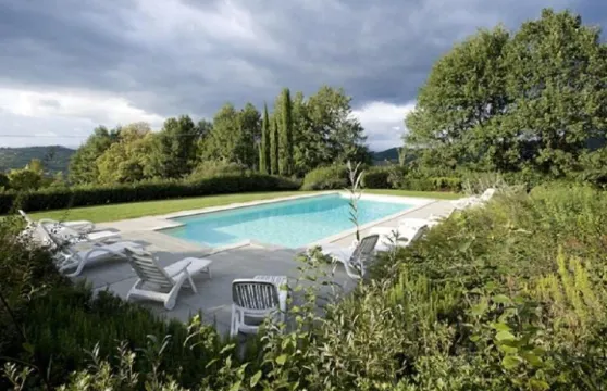 佩特洛納諾農莊酒店