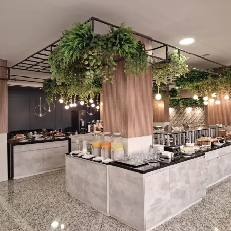 Mogano Premium Hotel - Eletroposto