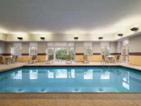 ハンプトン イン & スイーツ ウィリアムズバーグ セントラル ウィリアムズバーグのホテル