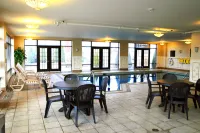 Hampton Inn & Suites by Hilton Laval - Pools