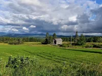 Cabot Plains Farm Stunning Fall Foliage, Mountain Views, Covered Bridge, 4B 3BA