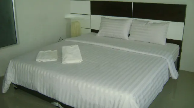 ห้องสแตนดาร์ด เตียงใหญ่ 1 เตียง