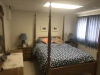Sunland Home Sleeps 10 adults. Minutes to Concerts at the Gorge!